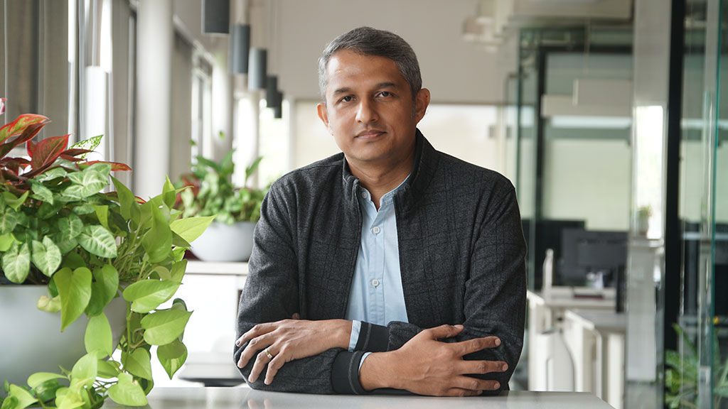 Sunil Kulkarni headshot